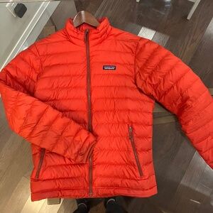 Patagonia down jacket men’s small
